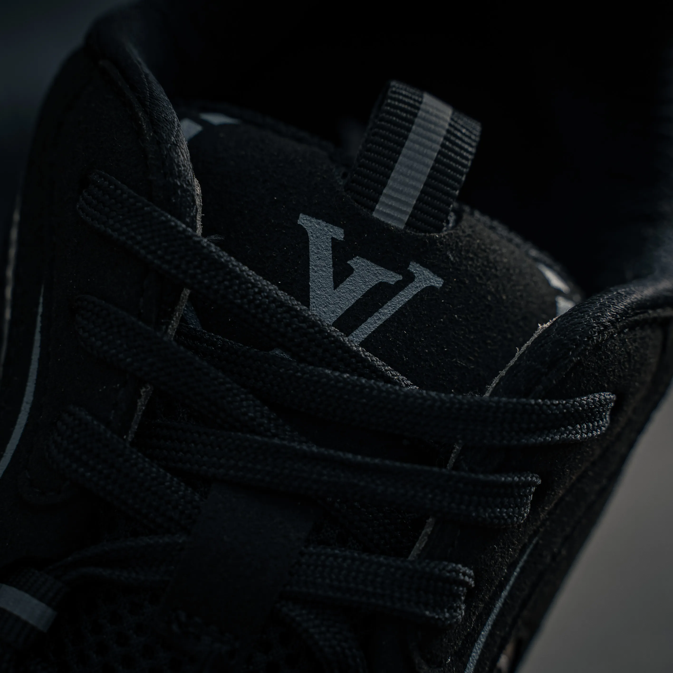 # LV Tatic Series Shoes Lv Tatic Runner 1990 ， 。 Shoes ， 。 Rebound